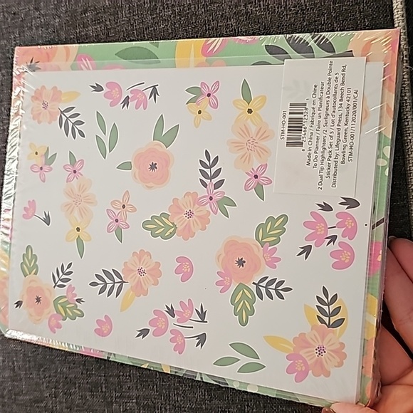 Steel Mill and Co daily to do planner new in plastic with highlighters and stick - Picture 4 of 4